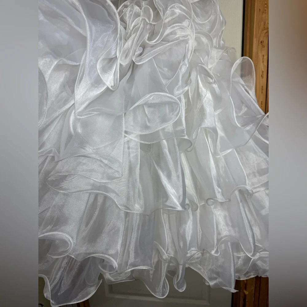 Little Rosie beautiful white pageant gown - Picture 4 of 10